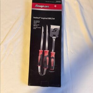 Snap-on Instinct Inspired BBQ Set - Black and Red